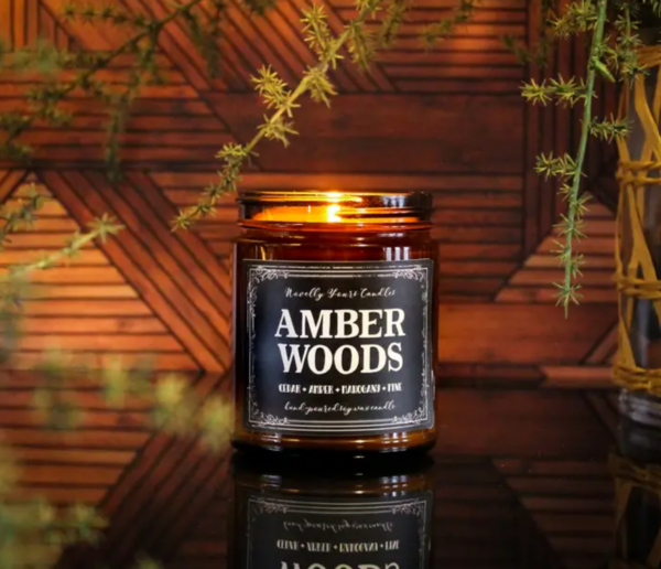 Amber Woods Candle - Image 2