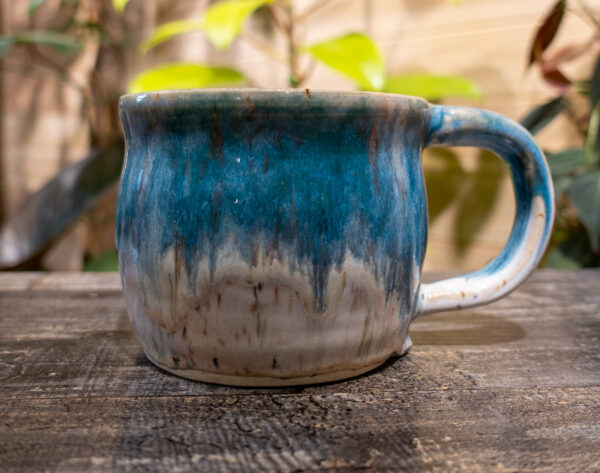 Drip Glaze Mug in Turquoise (10 oz)